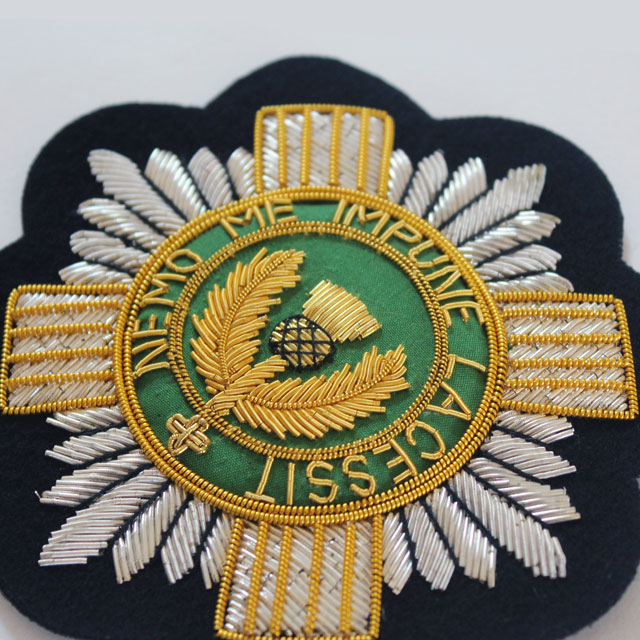 Scots Guards Distintivo Berretto Oro – Spilla Militare Con Coppiglia, 45x45 Mm